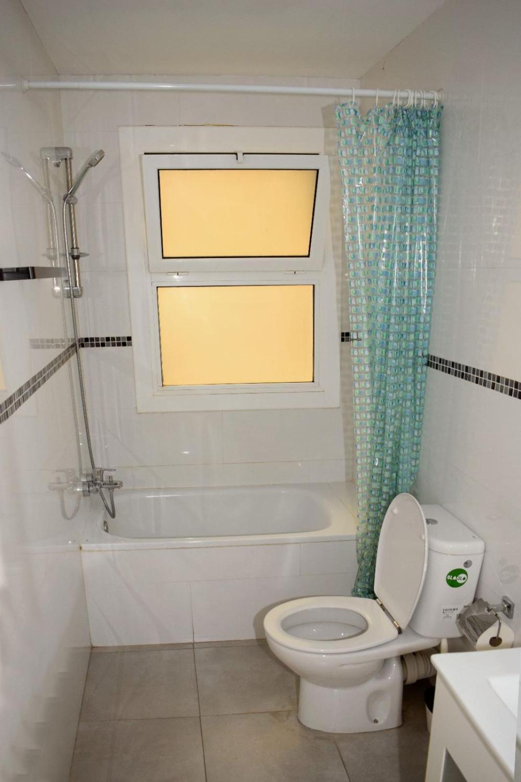 Apartamentos Atlas Terrassa II Exteriör bild